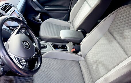 Volkswagen Tiguan II, 2019 год, 2 000 000 рублей, 7 фотография