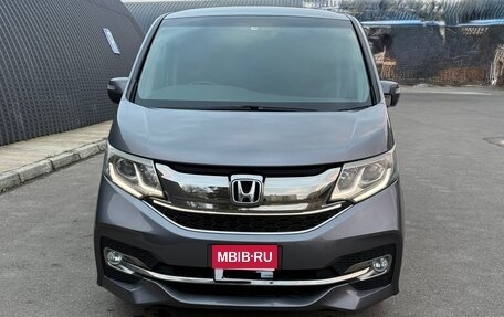 Honda Stepwgn IV, 2015 год, 2 176 000 рублей, 2 фотография