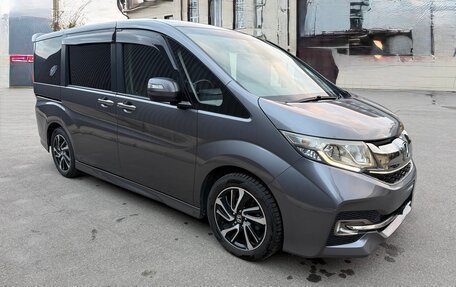 Honda Stepwgn IV, 2015 год, 2 176 000 рублей, 13 фотография