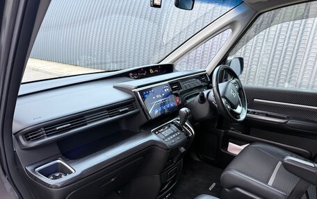 Honda Stepwgn IV, 2015 год, 2 176 000 рублей, 15 фотография