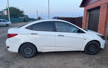 Hyundai Solaris II рестайлинг, 2016 год, 620 000 рублей, 5 фотография