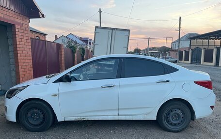 Hyundai Solaris II рестайлинг, 2016 год, 620 000 рублей, 3 фотография