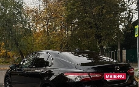 Toyota Camry, 2021 год, 3 400 000 рублей, 4 фотография