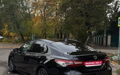 Toyota Camry, 2021 год, 3 400 000 рублей, 6 фотография