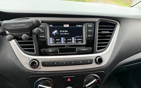 Hyundai Solaris II рестайлинг, 2018 год, 1 210 000 рублей, 8 фотография