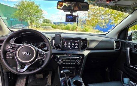 KIA Sportage IV рестайлинг, 2017 год, 2 200 000 рублей, 4 фотография