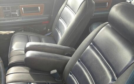 Lincoln Continental VIII, 1991 год, 620 000 рублей, 1 фотография