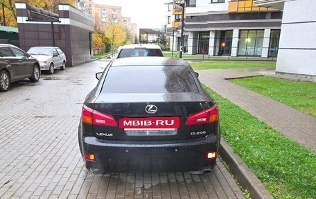 Lexus IS II рестайлинг 2, 2006 год, 500 000 рублей, 3 фотография