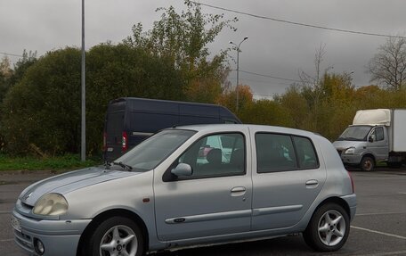 Renault Clio III, 2001 год, 105 000 рублей, 3 фотография