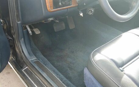Lincoln Continental VIII, 1991 год, 620 000 рублей, 4 фотография