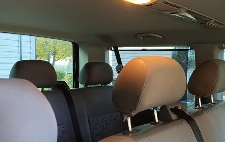 Volkswagen Caravelle T5, 2008 год, 1 370 000 рублей, 6 фотография