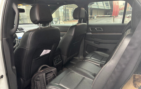 Ford Explorer VI, 2017 год, 2 600 000 рублей, 8 фотография