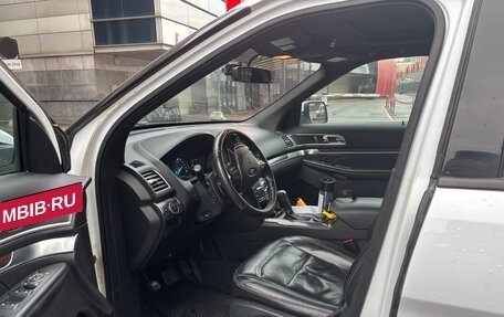 Ford Explorer VI, 2017 год, 2 600 000 рублей, 7 фотография