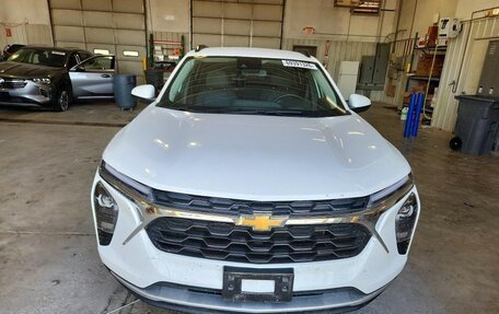 Chevrolet Trax, 2023 год, 1 550 000 рублей, 5 фотография