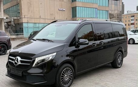 Mercedes-Benz V-Класс, 2019 год, 7 500 000 рублей, 2 фотография
