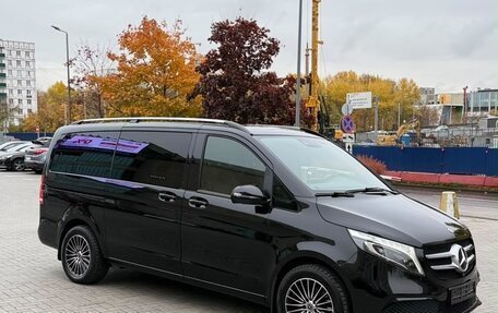 Mercedes-Benz V-Класс, 2019 год, 7 500 000 рублей, 3 фотография