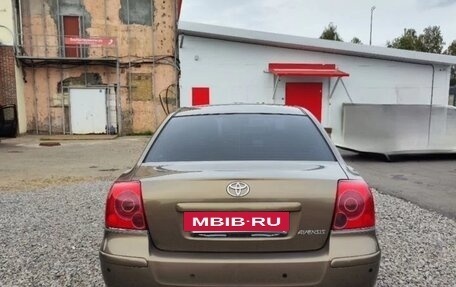 Toyota Avensis III рестайлинг, 2006 год, 610 000 рублей, 3 фотография