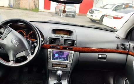 Toyota Avensis III рестайлинг, 2006 год, 610 000 рублей, 20 фотография