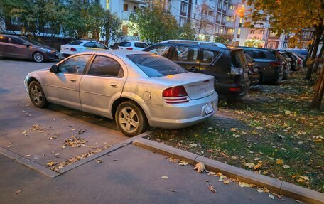 Dodge Stratus II, 2003 год, 260 000 рублей, 2 фотография