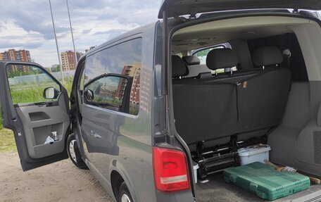 Volkswagen Caravelle T5, 2012 год, 2 100 000 рублей, 2 фотография