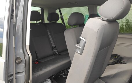 Volkswagen Caravelle T5, 2012 год, 2 100 000 рублей, 4 фотография