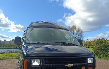 Chevrolet Express II, 2000 год, 1 280 000 рублей, 3 фотография