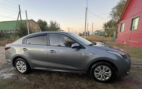 KIA Rio IV, 2018 год, 1 250 000 рублей, 5 фотография