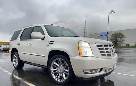 Cadillac Escalade III, 2011 год, 2 690 000 рублей, 7 фотография