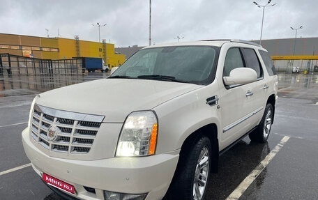 Cadillac Escalade III, 2011 год, 2 690 000 рублей, 9 фотография