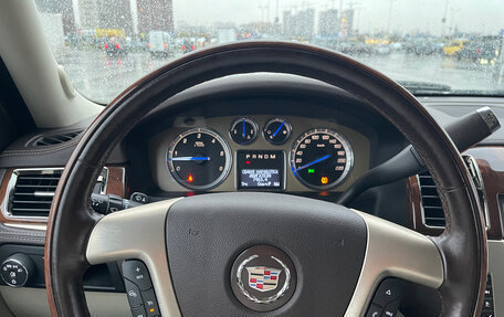 Cadillac Escalade III, 2011 год, 2 690 000 рублей, 14 фотография