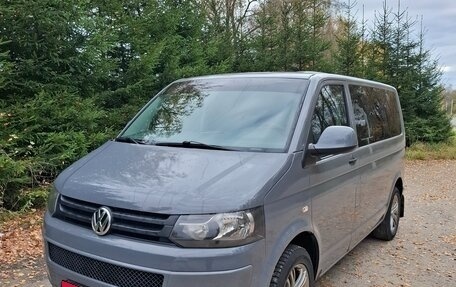 Volkswagen Transporter T5 рестайлинг, 2010 год, 1 800 000 рублей, 1 фотография
