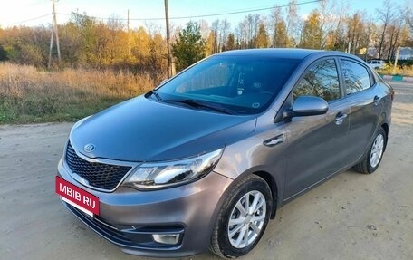 KIA Rio III рестайлинг, 2016 год, 960 000 рублей, 2 фотография