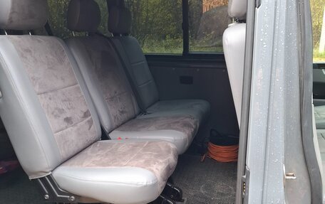Volkswagen Transporter T5 рестайлинг, 2010 год, 1 800 000 рублей, 8 фотография