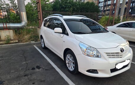 Toyota Verso I, 2012 год, 1 390 000 рублей, 4 фотография