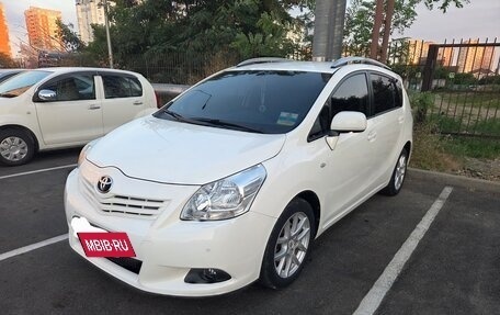 Toyota Verso I, 2012 год, 1 390 000 рублей, 3 фотография