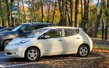 Nissan Leaf I, 2012 год, 811 000 рублей, 1 фотография