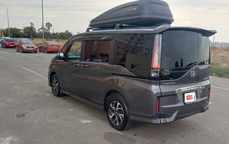 Honda Stepwgn IV, 2020 год, 2 595 000 рублей, 7 фотография