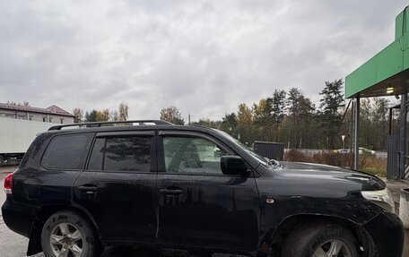 Toyota Land Cruiser 200, 2010 год, 2 299 999 рублей, 2 фотография