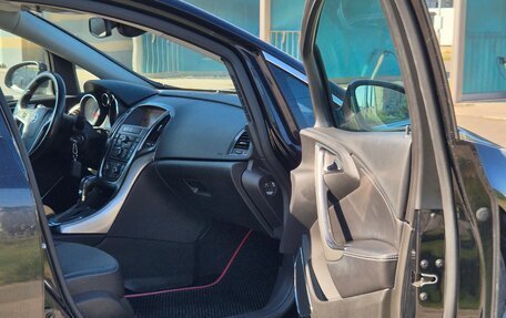 Opel Astra J, 2010 год, 700 000 рублей, 8 фотография