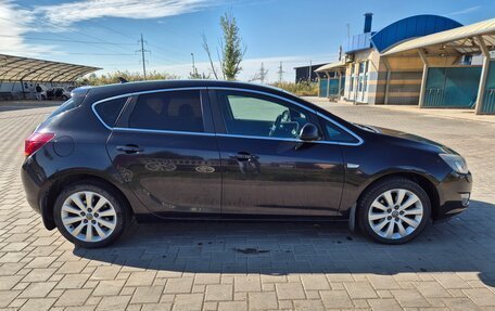 Opel Astra J, 2010 год, 700 000 рублей, 17 фотография
