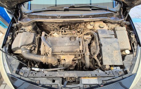 Opel Astra J, 2010 год, 700 000 рублей, 23 фотография