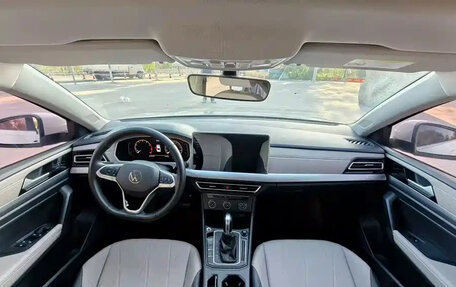 Volkswagen Lavida, 2023 год, 1 380 000 рублей, 6 фотография