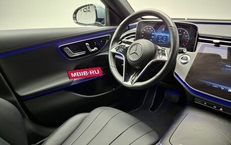 Mercedes-Benz E-Класс, 2024 год, 6 880 000 рублей, 5 фотография