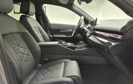 BMW 5 серия, 2026 год, 9 550 000 рублей, 6 фотография