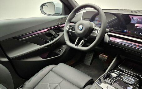 BMW 5 серия, 2026 год, 9 550 000 рублей, 8 фотография