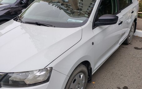Skoda Rapid I, 2014 год, 895 000 рублей, 3 фотография