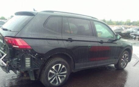 Volkswagen Tiguan II, 2022 год, 2 399 000 рублей, 11 фотография