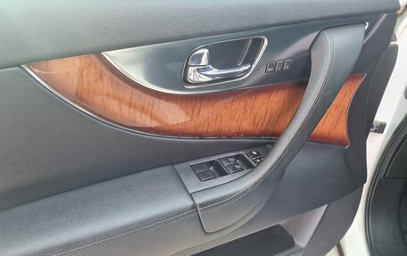 Infiniti FX II, 2009 год, 1 990 000 рублей, 10 фотография