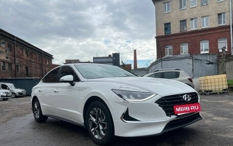 Hyundai Sonata VIII, 2021 год, 1 860 000 рублей, 7 фотография