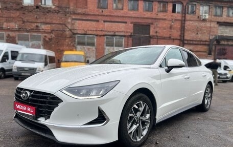 Hyundai Sonata VIII, 2021 год, 1 860 000 рублей, 5 фотография